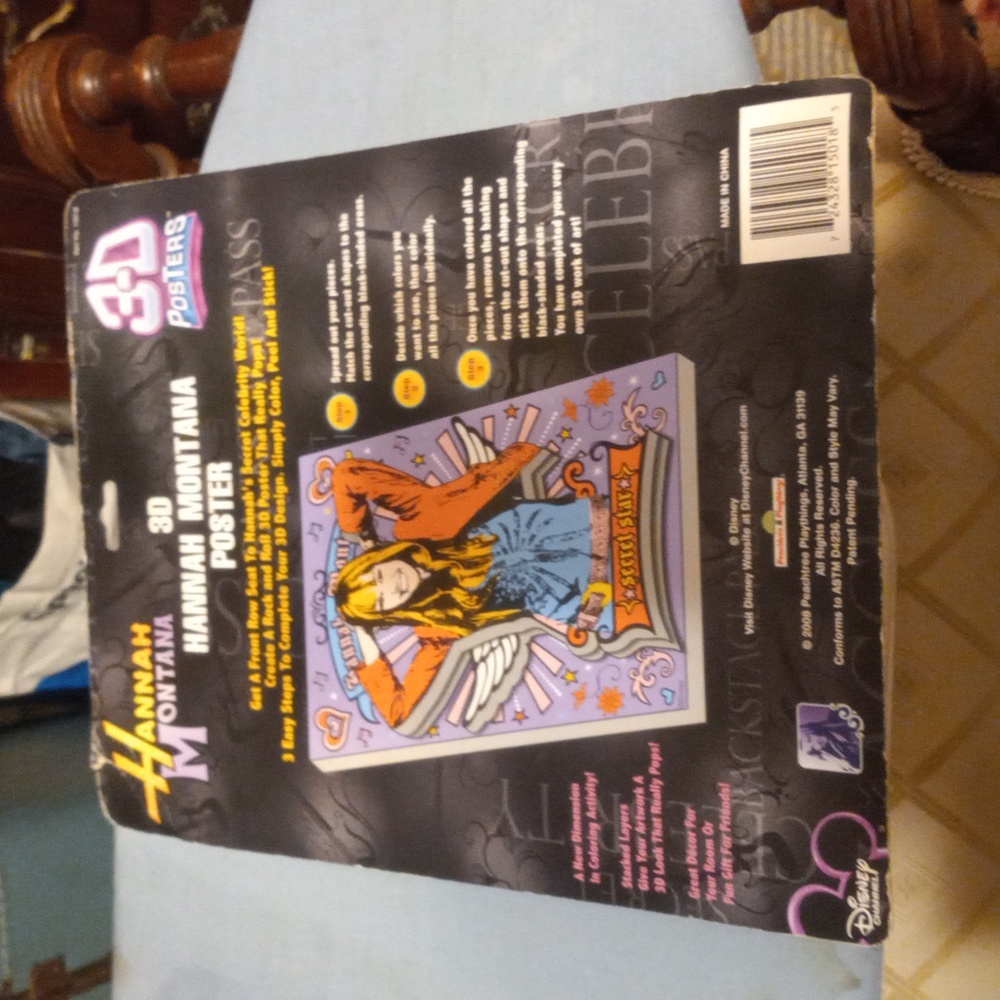 3D Hannah Montana posters - Picture 9 of 9